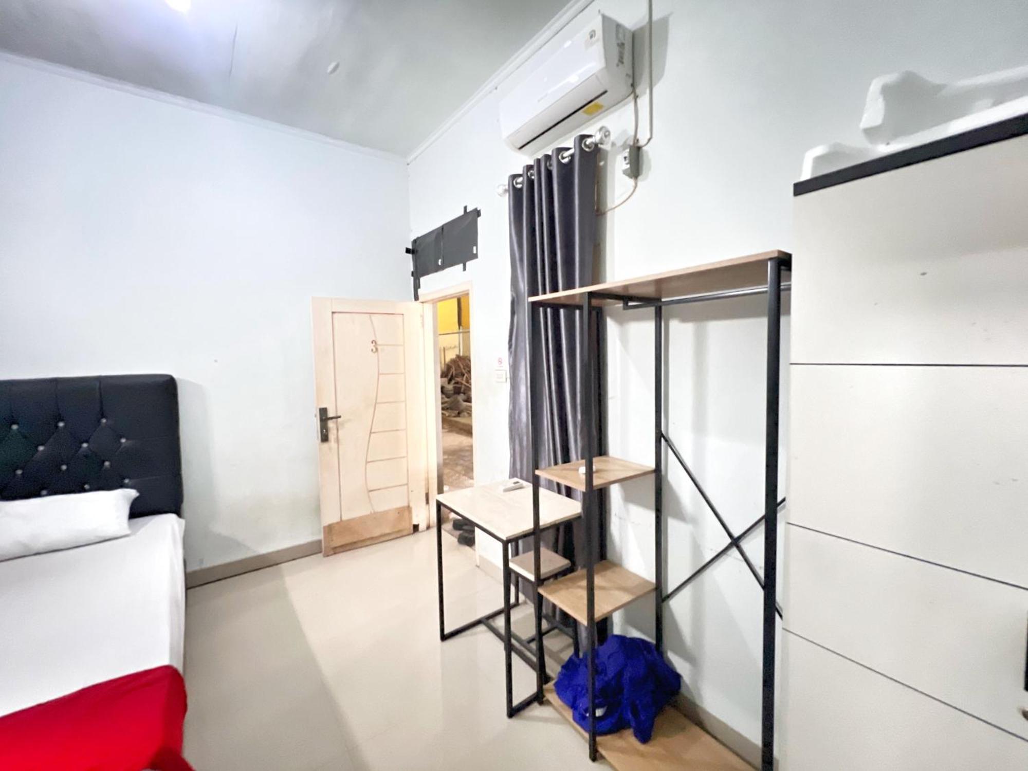 Reddoorz At Kay Residence Waydadi Lampung Bandar Lampung Exterior foto